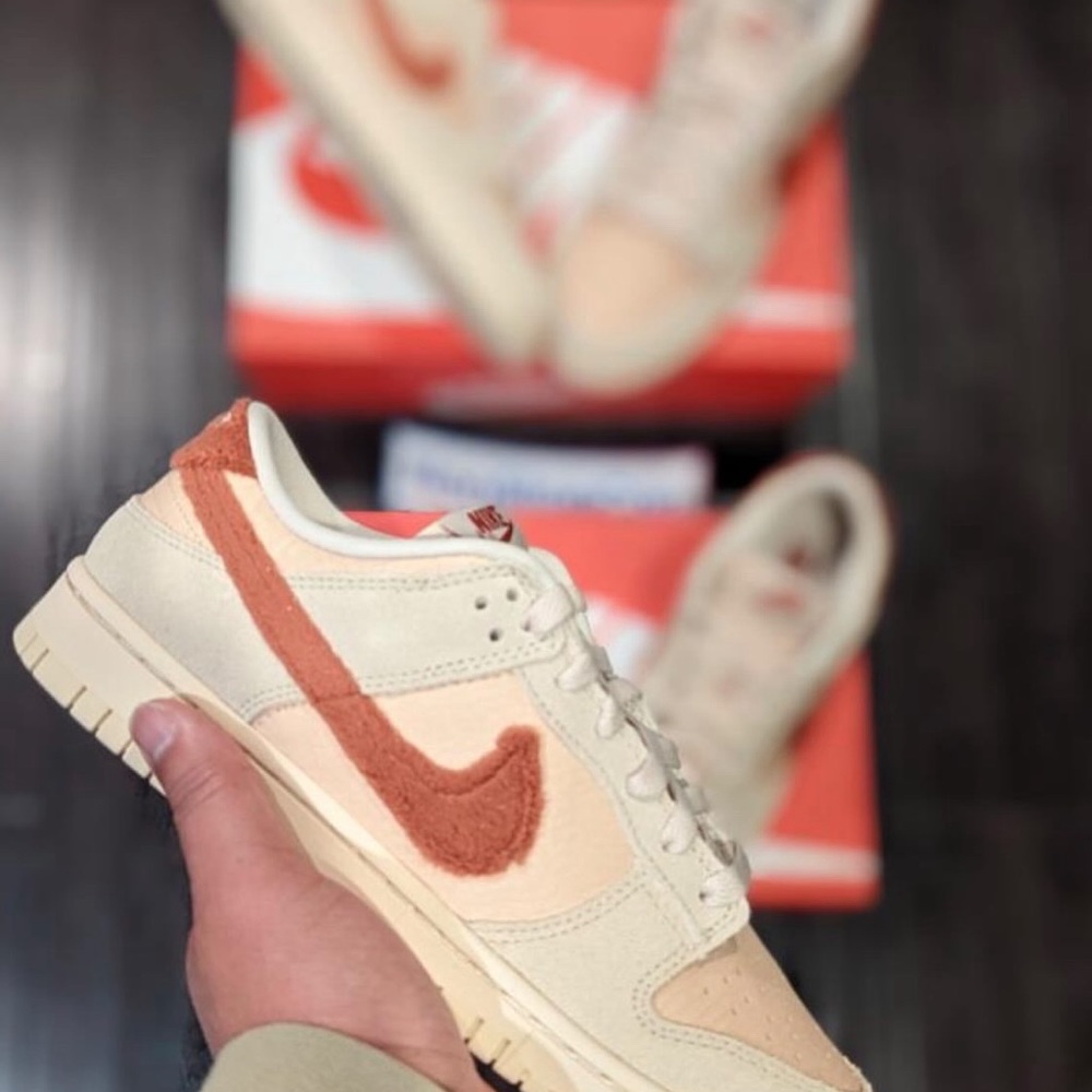 Never worn didn’t like in person one order came in